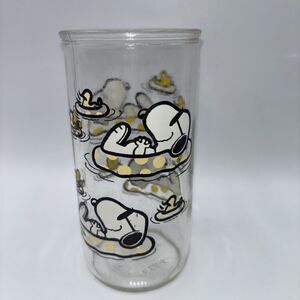 Vtg Jelly Glass 1965 PEANUTS Snoopy & Woodstock on rafts-5.5" Tall Bar Collect
